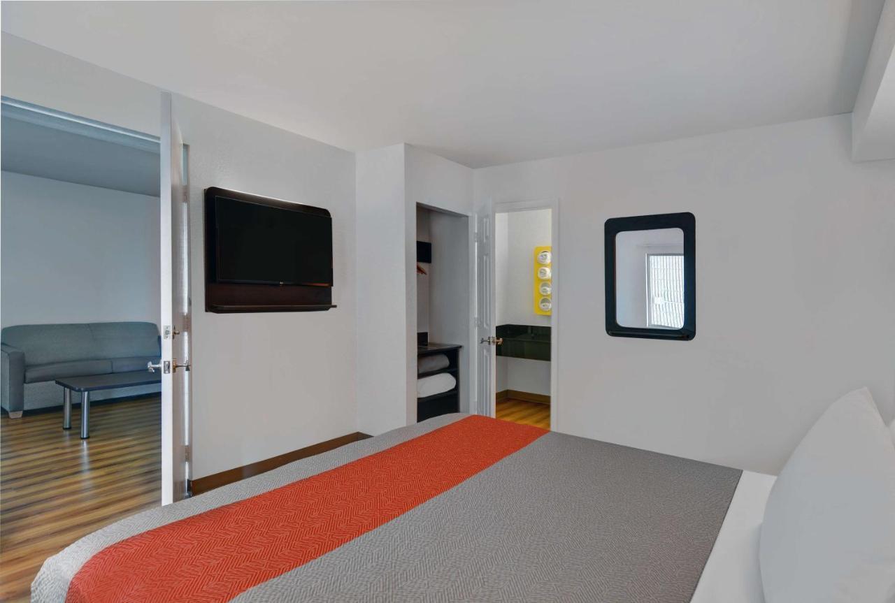 Motel 6-Cutler Bay, Fl Экстерьер фото