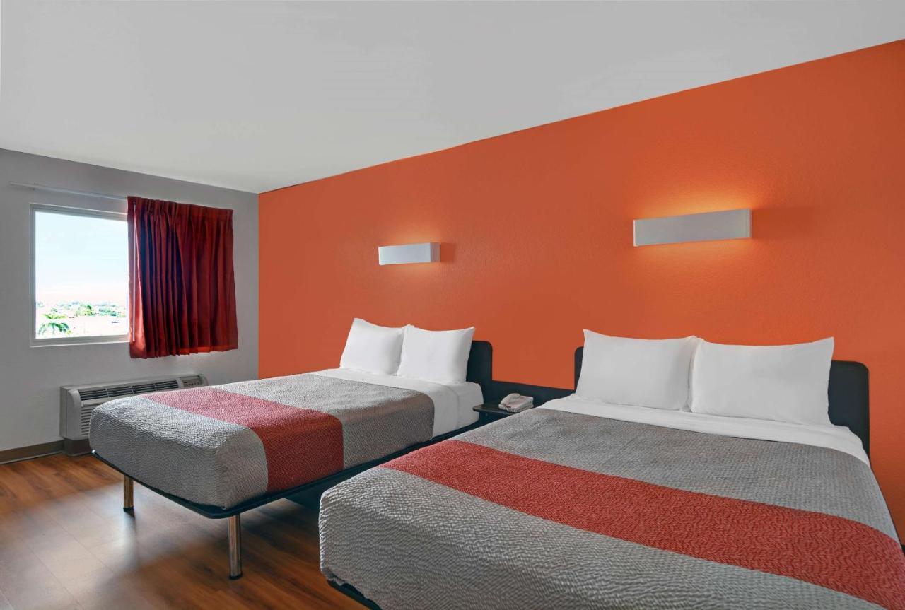 Motel 6-Cutler Bay, Fl Экстерьер фото
