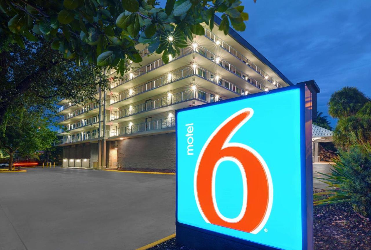Motel 6-Cutler Bay, Fl Экстерьер фото