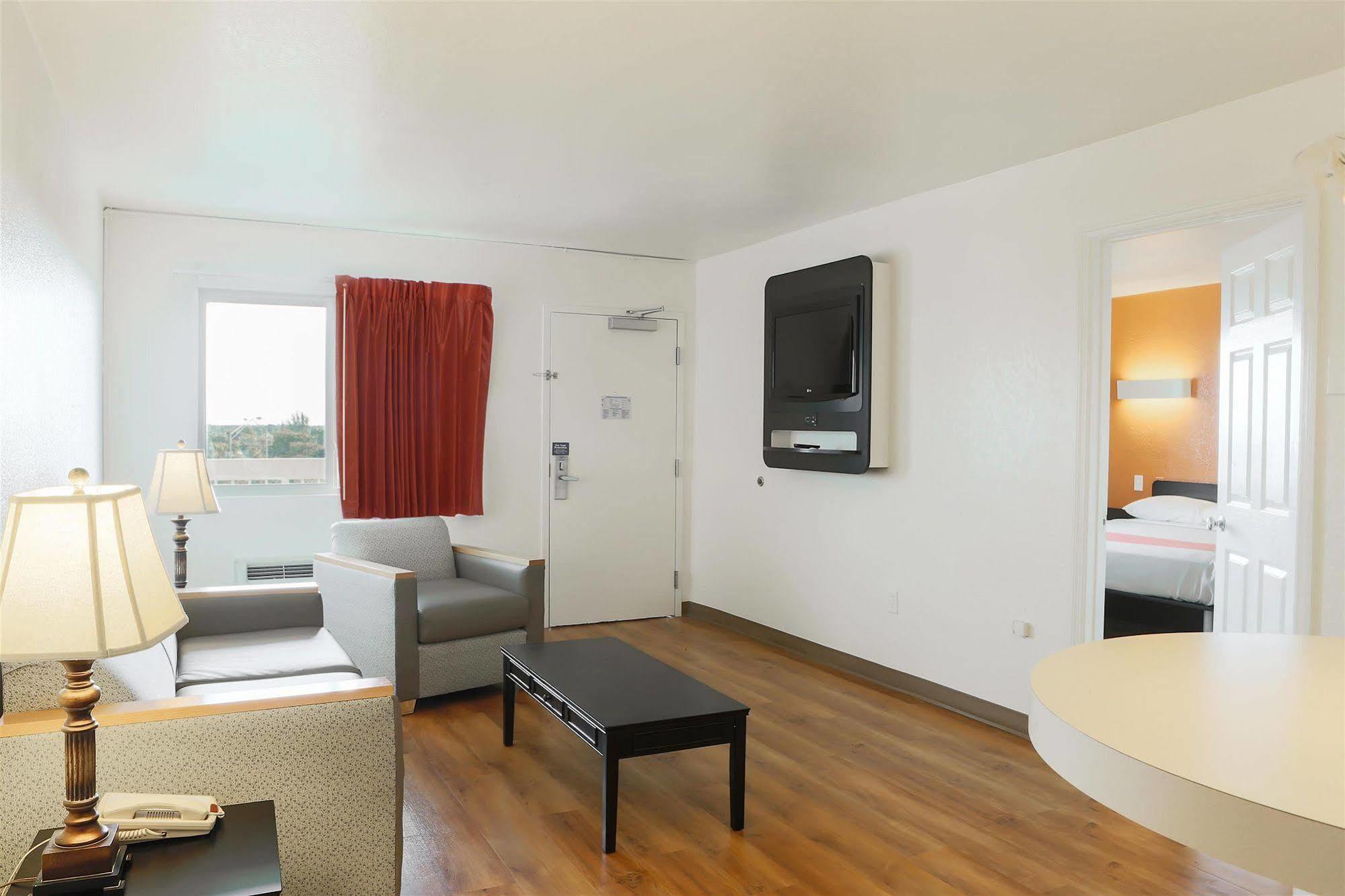 Motel 6-Cutler Bay, Fl Экстерьер фото